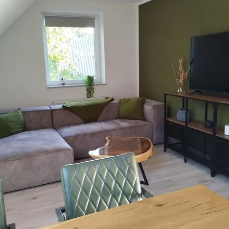 Ferienwohnung auf der Farm mit Café an der Schlei *